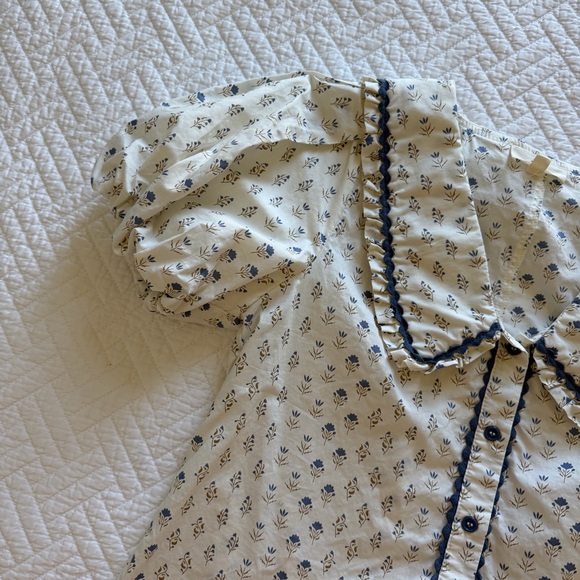 Floral Puff Sleeve Blouse - White and Blue - Picture 5 of 14